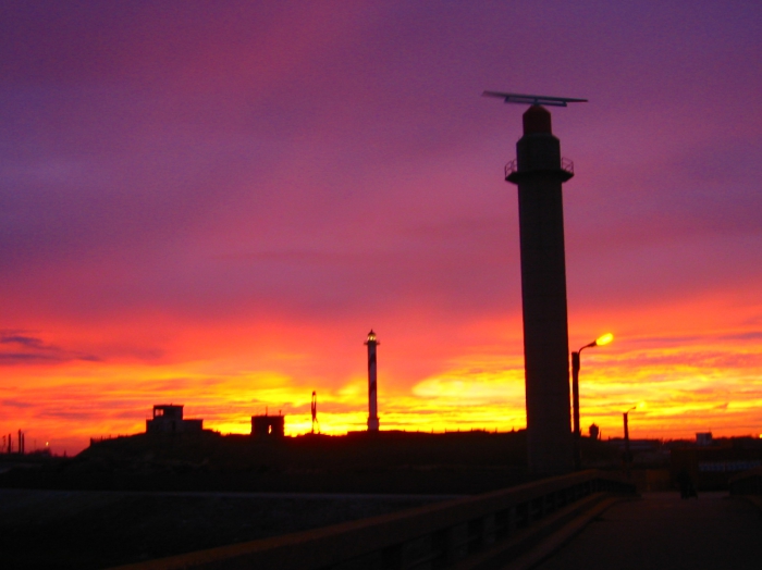 Haven Oostende bij zonsopgang