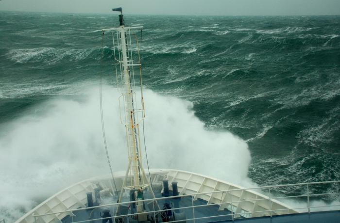 Storm op zee