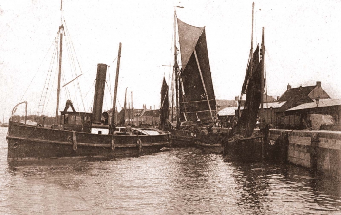 N.14 Alexander (bouwjaar 1909) N.14 Alexander (bouwjaar 1909)