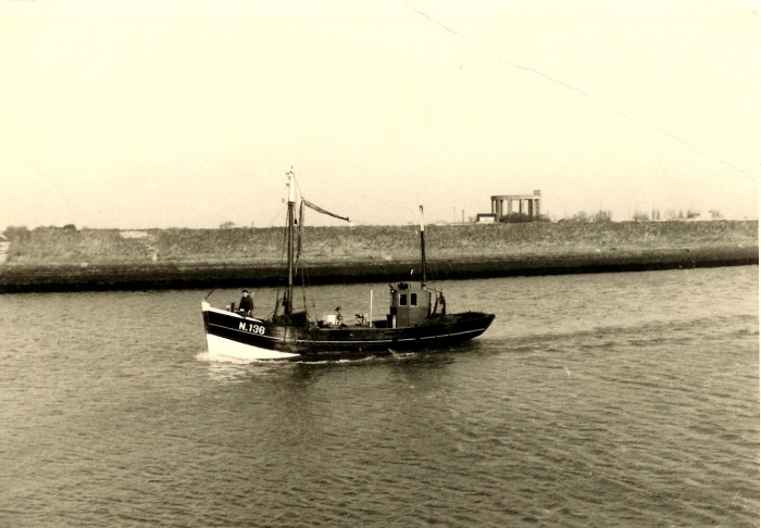 N.136 Hubert-Nadine (bouwjaar 1942) N.136 Hubert-Nadine (bouwjaar 1942)