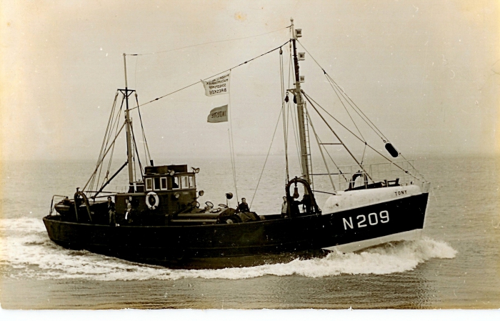N.209 Toni (bouwjaar 1944) N.209 Toni (bouwjaar 1944)
