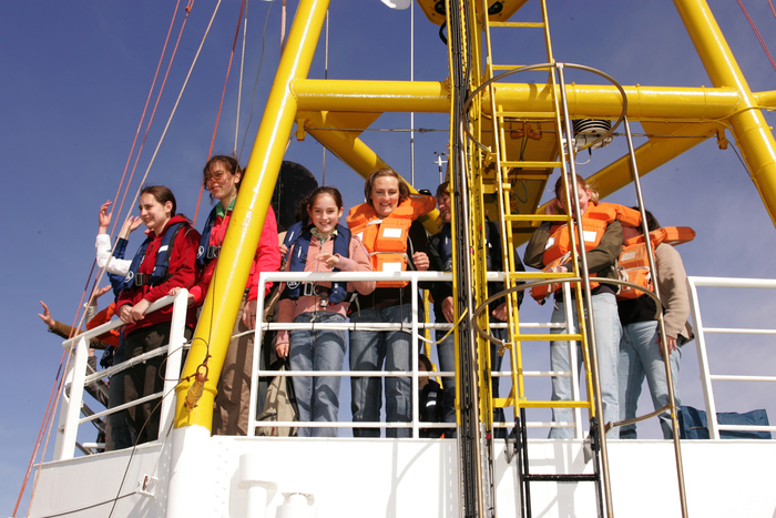 op zee op zee
