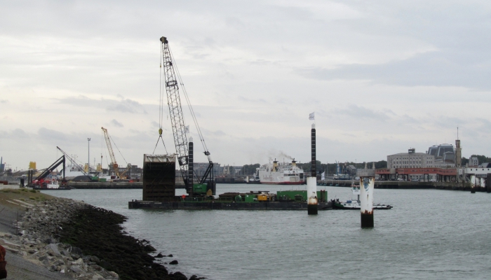 Wegnemen sluisdeur Visserijdok