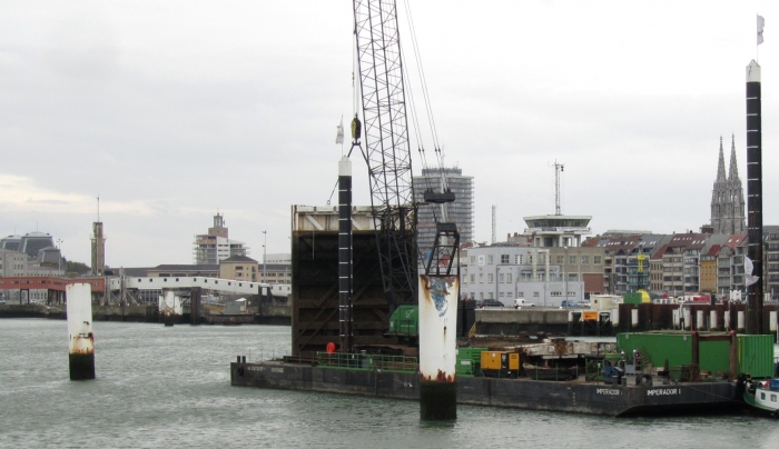 Wegnemen sluisdeur Visserijdok