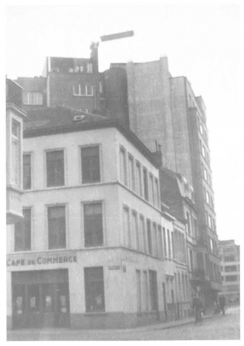 Van Caillie (1987, pl. 144)
