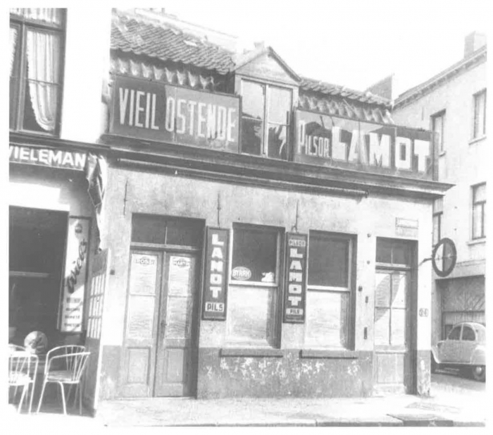 Van Caillie (1987, pl. 145)