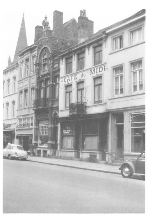Van Caillie (1987, pl. 174)