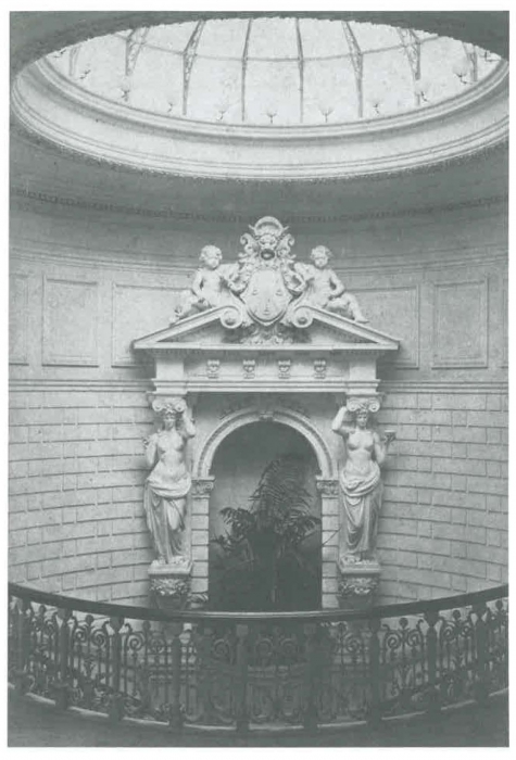 Van Caillie (1989, pl. 6)