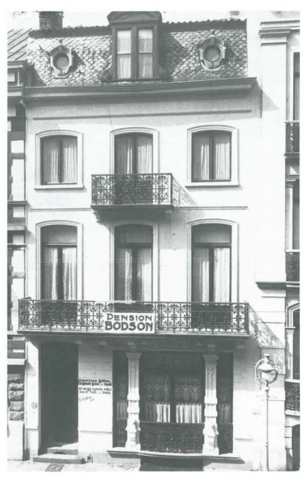 Van Caillie (1989, pl. 107)