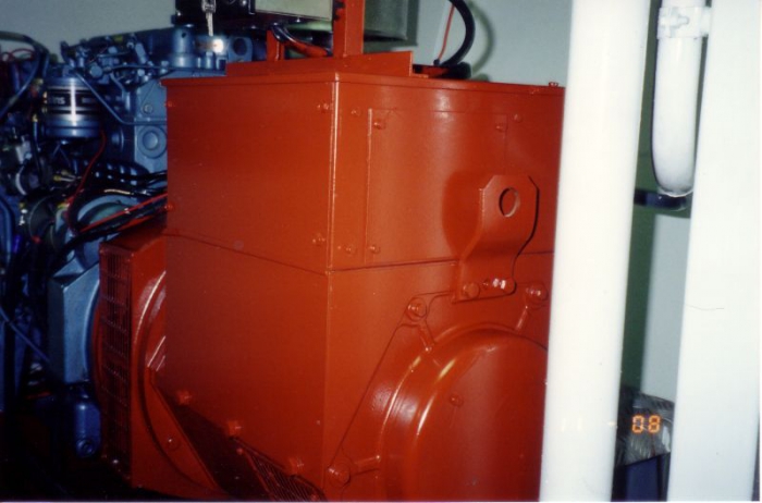 Hulpmotor met generator van Z.186 Shannon (Bouwjaar 1991) Hulpmotor met generator van Z.186 Shannon (Bouwjaar 1991)