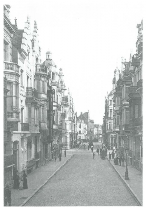 Van Caillie (1991, pl. 55)