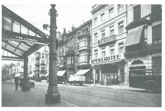 Van Caillie (1991, pl. 125)