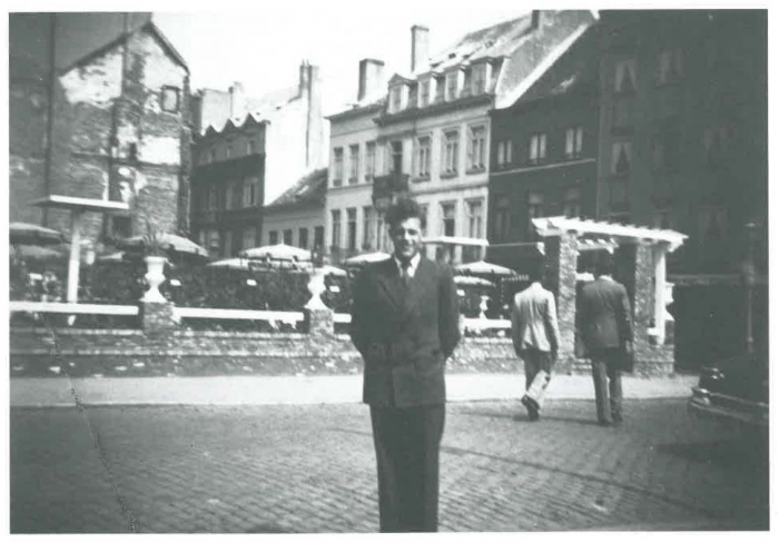 Van Caillie (1991, pl. 136)