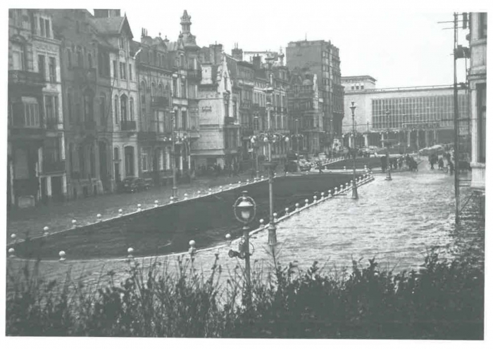 Van Caillie (1991, pl. 159)