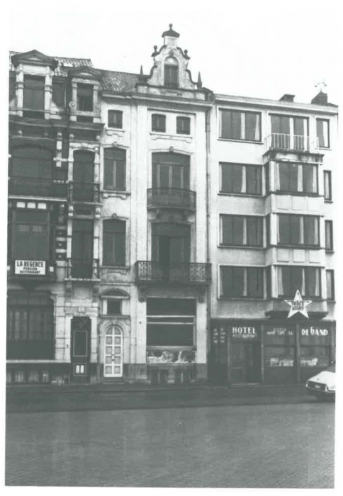 Van Caillie (1991, pl. 176)