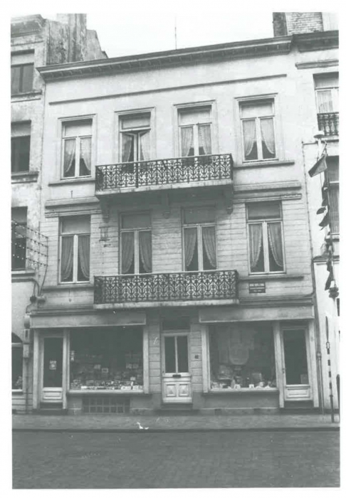 Van Caillie (1991, pl. 177)