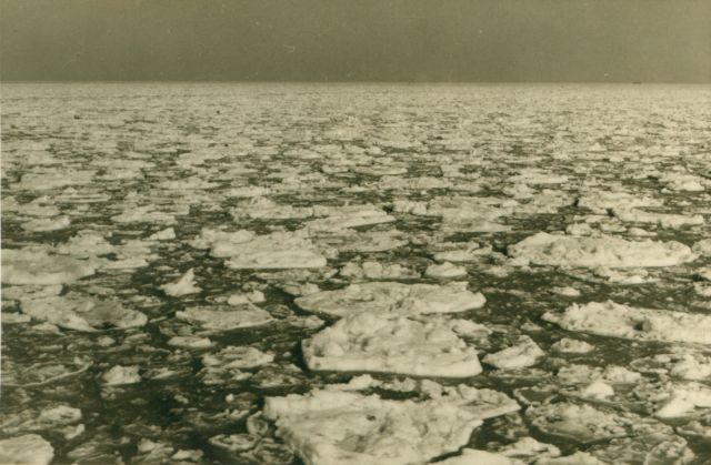 Dicht gevroren noordzee in 1963