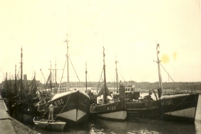 N.185 (Bouwjaar 1957), N.753 Hilaire-Hubert (bouwjaar 1930) en N.750 N.185 (Bouwjaar 1957), N.753 Hilaire-Hubert (bouwjaar 1930) en N.750