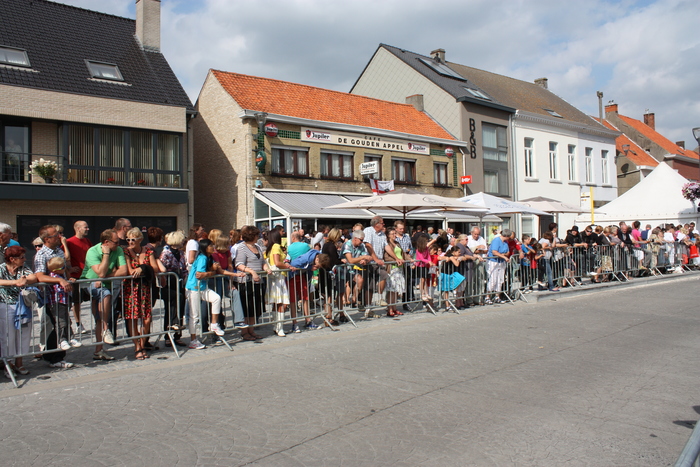 De garnaalstoet komt er aan