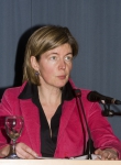 Minister Patricia Ceysens