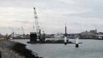 Wegnemen sluisdeur Visserijdok (07.09.2011)