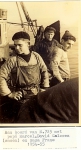 3 generaties Calcoen aan boord N.725 (Bouwjaar 1934), author: Onbekend