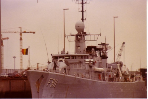 fregat F.911 Westdiep in marinebasis Zeebrugge