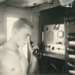 Andr� Van Torre telefoneert vanop de Z.583 Sunny Boy (Bouwjaar 1947)