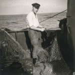 Andr� Van Torre met net aan boord van de Z.402 Atlantis (Bouwjaar 1963)