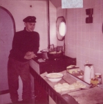 Andr� Van Torre in de keuken van de Z.402 Atlantis (Bouwjaar 1963), author: Onbekend