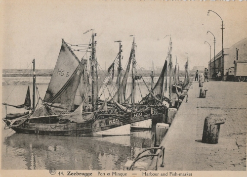 H.65 (Bouwjaar 1926), H.10 en andere schepen in haven Zeebrugge