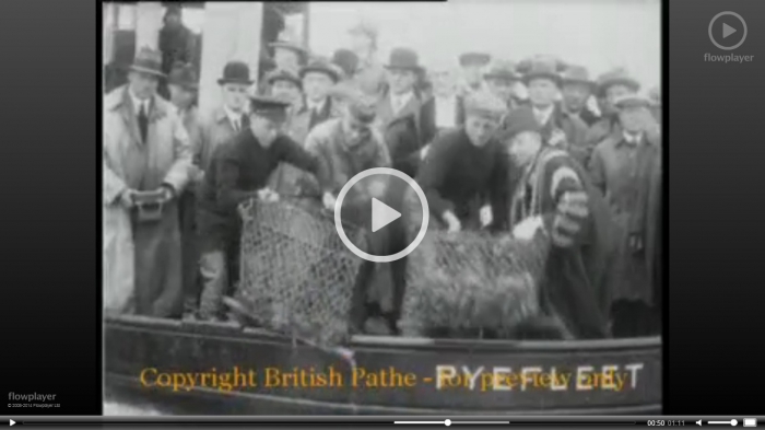 British Pathé - The First Oysters 1927