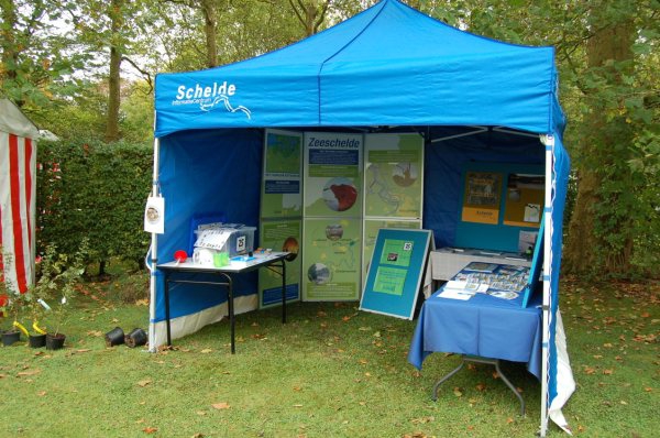 infostand1