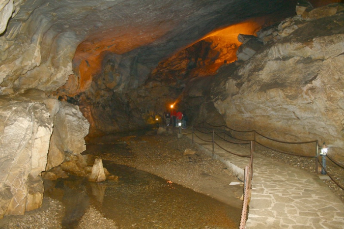Excursion. Strança Mountains, Dupnisa Cave