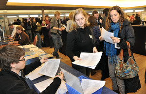 Submitting poster contest