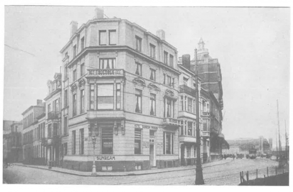 Van Caillie (1985, pl. 145)