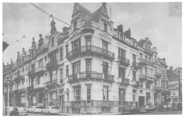 Van Caillie (1985, pl. 146)