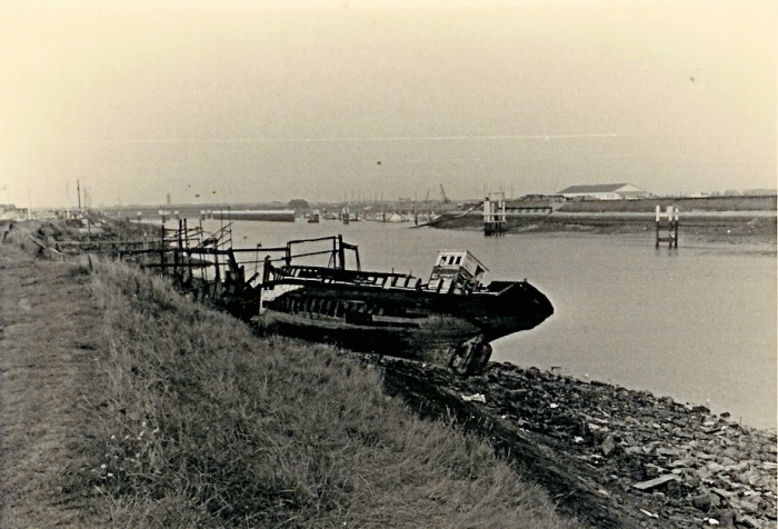 Afbraak vaartuig te Nieuwpoort