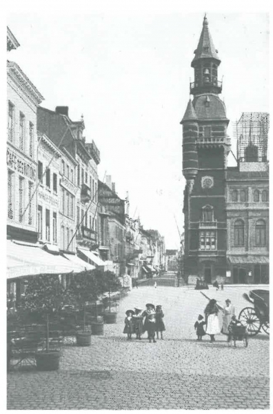 Van Caillie (1989, pl. 51)