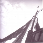 Netten worden in mast opgetrokken om te drogen