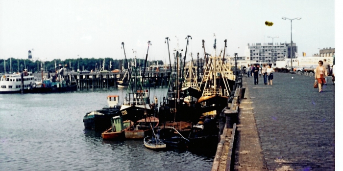 Zeebrugse vaartuigen aan kade