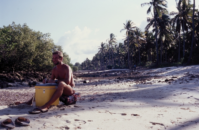 Eric Coppejans taking notes on mangroves at Gazi Bay